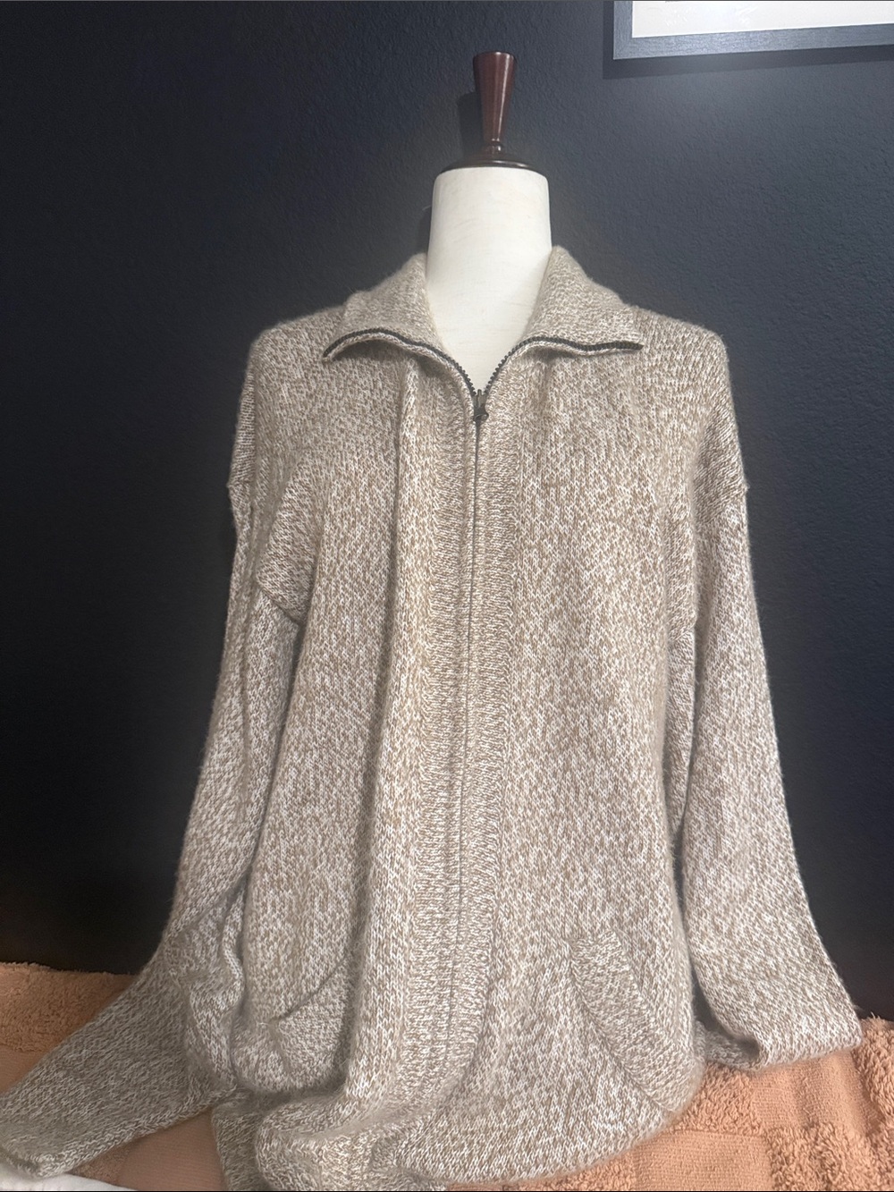 100 percent Alpaca Beige Zip Up Sweater Cardigan size large